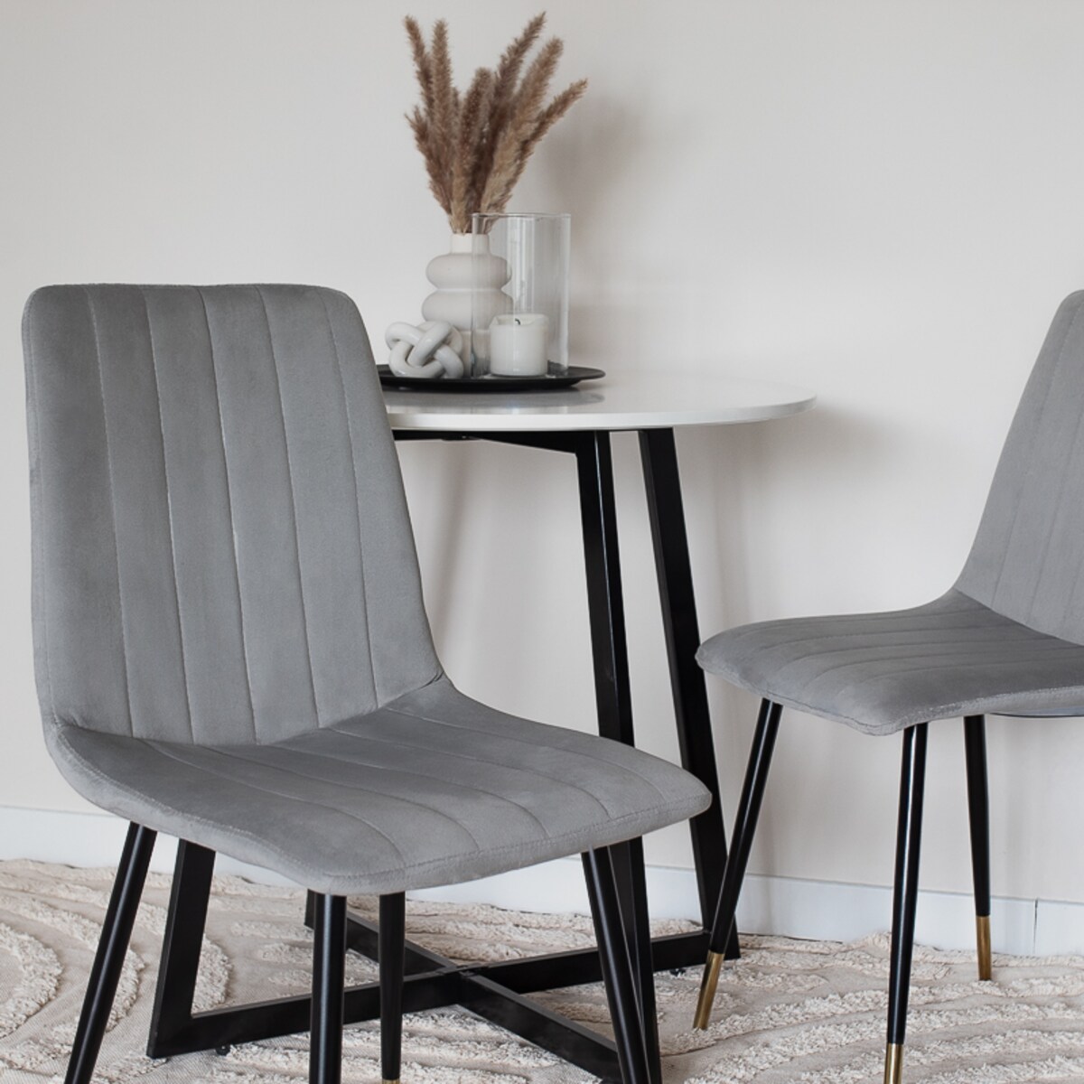 Krzesło tapicerowane welurowe pikowane do salonu jadalni szare