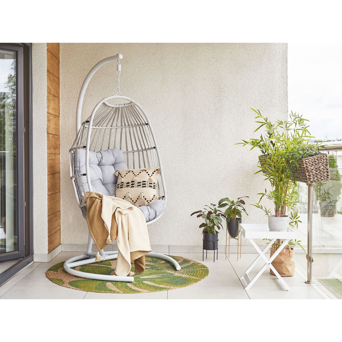 Fotel wiszący ze stojakiem z technorattanu jasnoszary SESIA