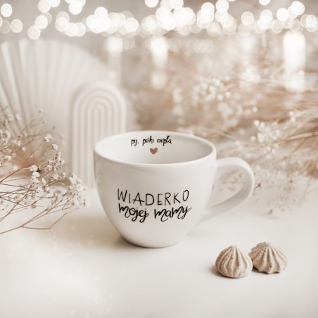 Biały kubek porcelanowy 500 ml - zabawny napis wiaderko mojej mamy dla mamy na Dzień Mamy