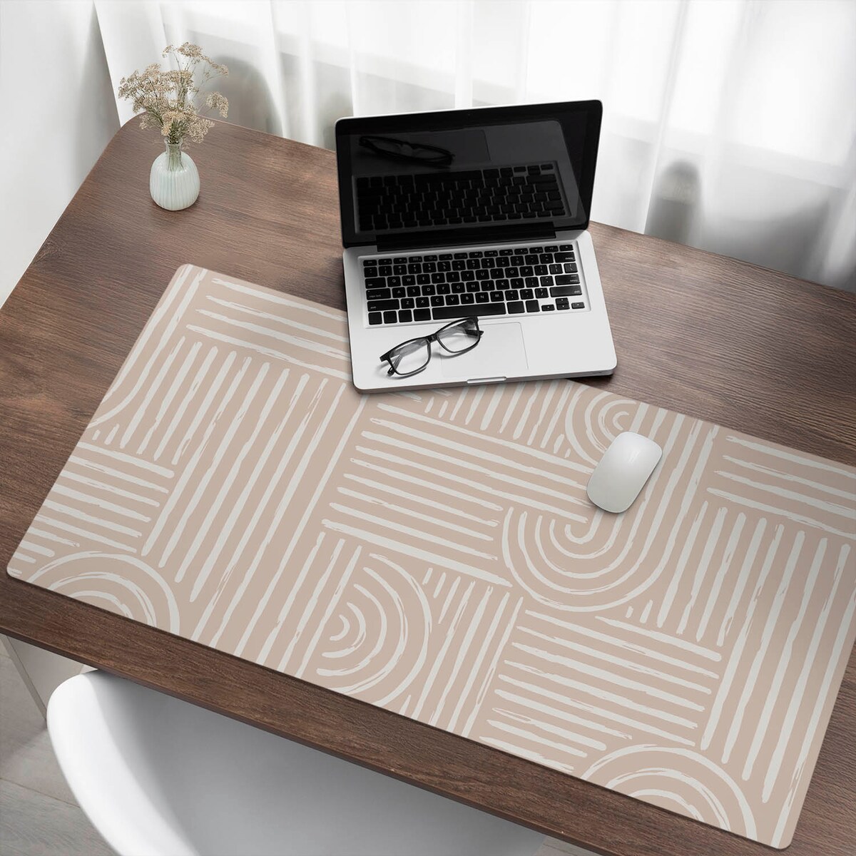 Beżowa mata na biurko Geometryczne linie, 120x60 cm