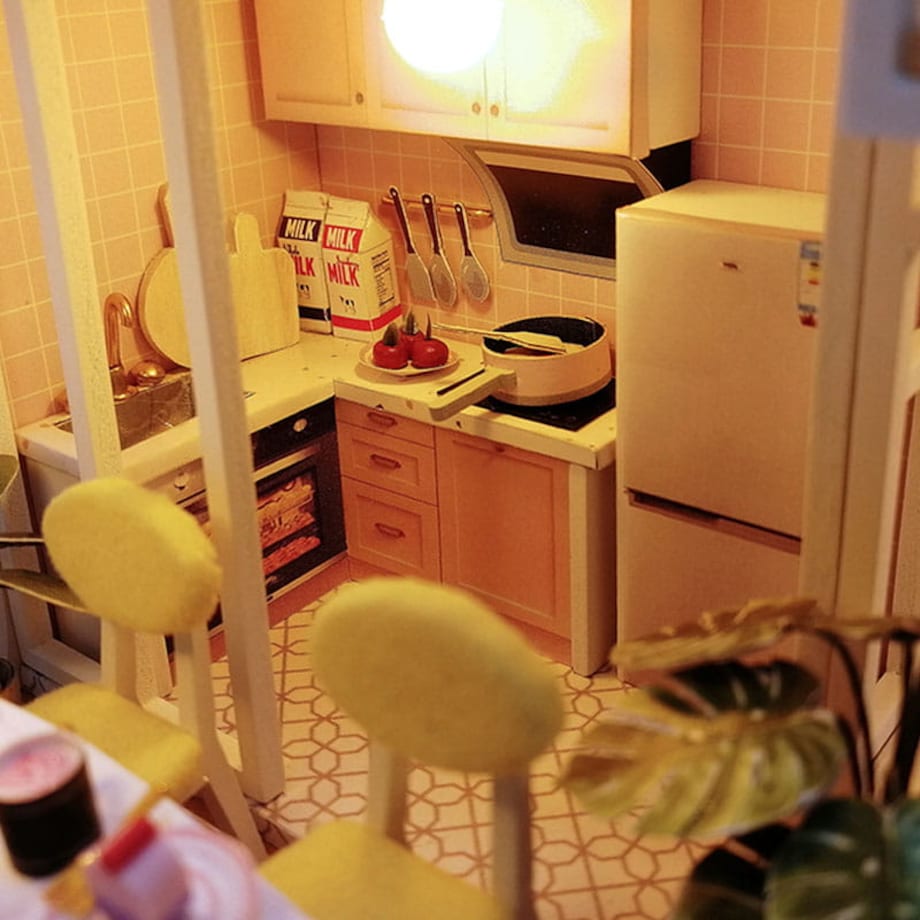 Miniaturowy domek - Śniadanie pod pergolą