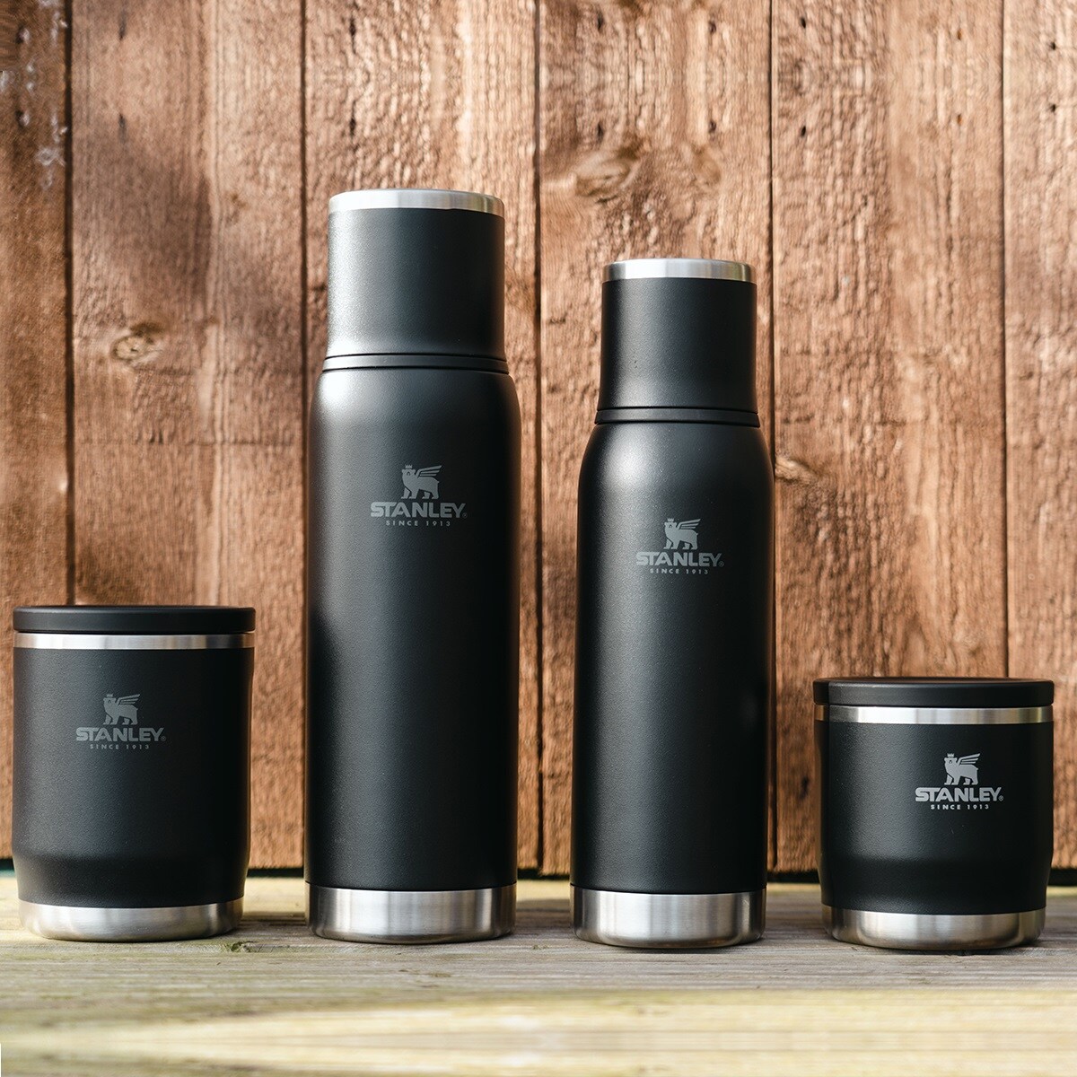 Termos THE ADVENTURE 0,75 l - BLACK / Stanley