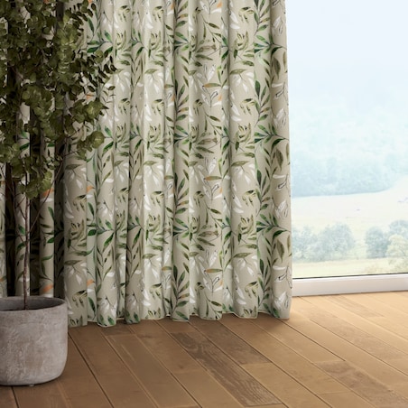 Zasłona na taśmie marszczącej 1 szt. 130x260 zielone gałązki na szarym tle