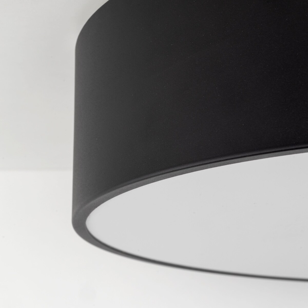 Oprawa zewnętrzna natynkowa IP54 LIVO BLACK L TK Lighting 4xE27 czarno-biała na taras 10988