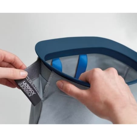 Kosz na pranie czarny Tota Trio, 90 l, Joseph Joseph