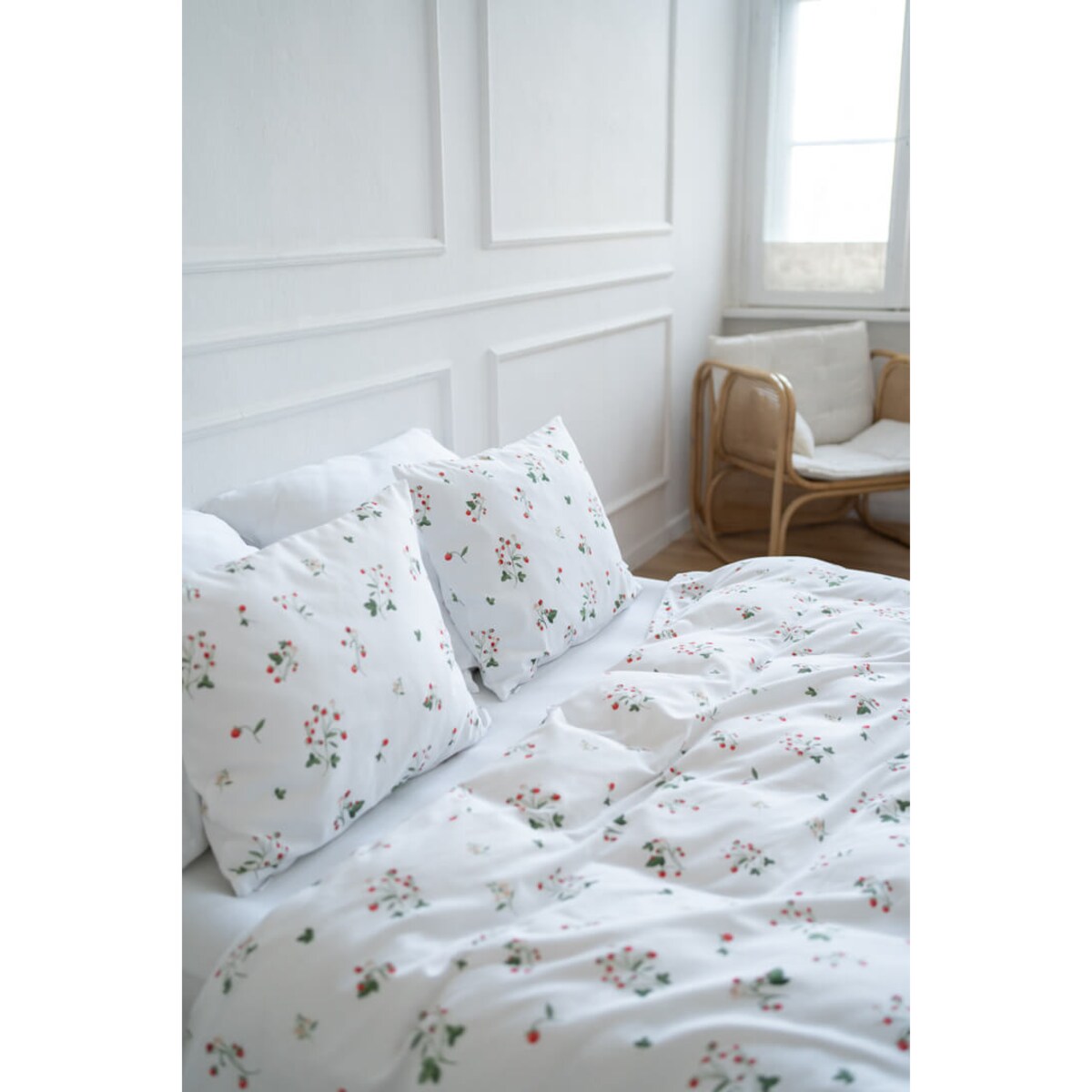 Pościel Poziomki 160 x 200 cm + 70 x 80 cm (2 szt)