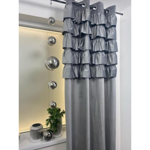 Zasłona welurowa falbany 140x270 cm