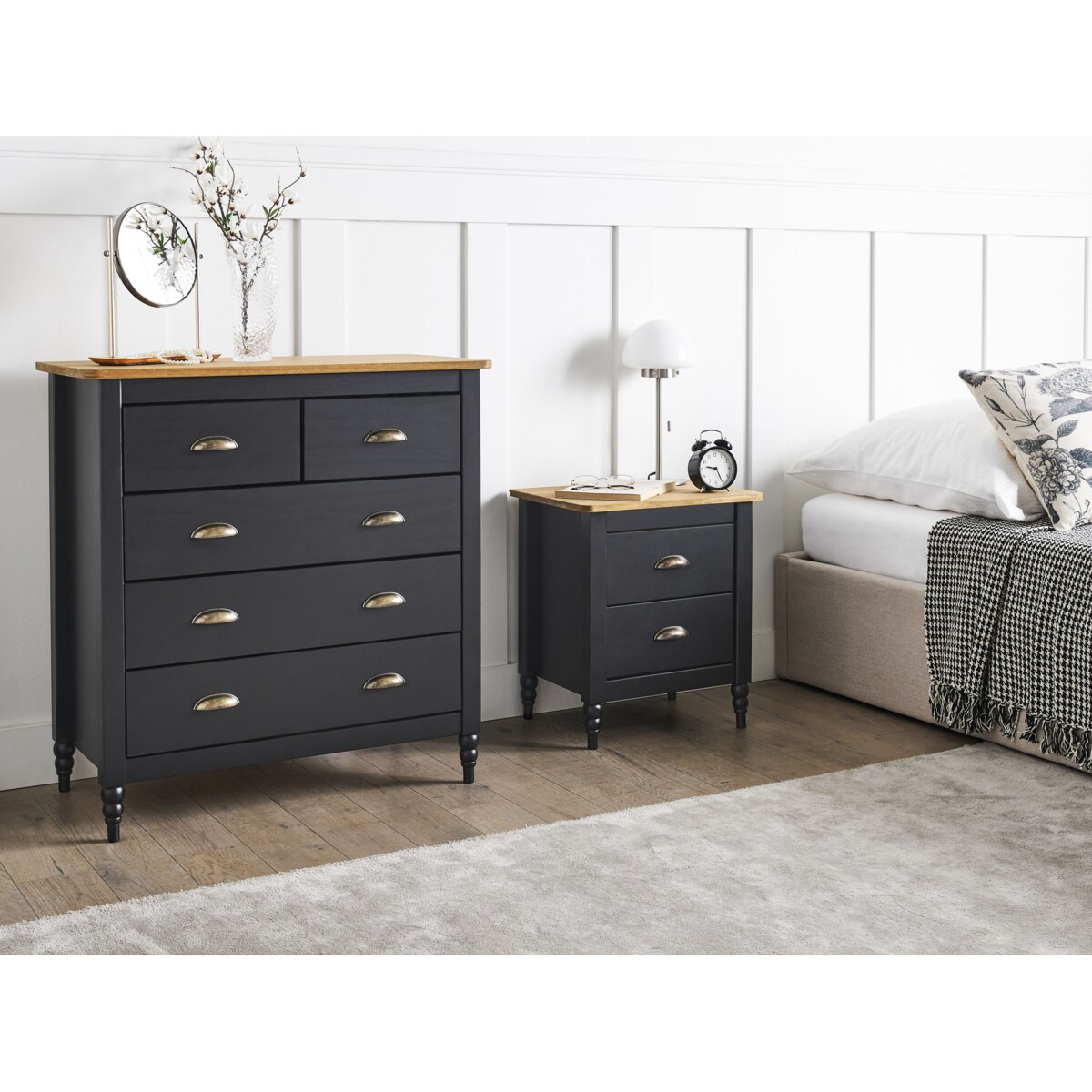 Komoda 5 szuflad SHILLINGTON Drewno sosnowe Czarny