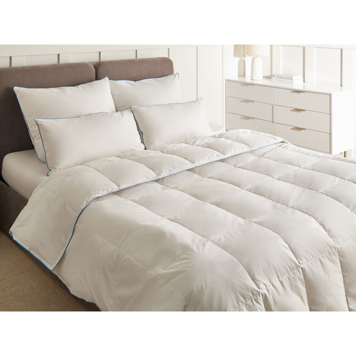 Kołdra lekko ciepła CERVINO Kacze pióra i puch 220 x 240 cm