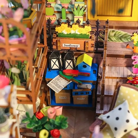 Miniaturowy domek Book Nook - Biała oranżeria