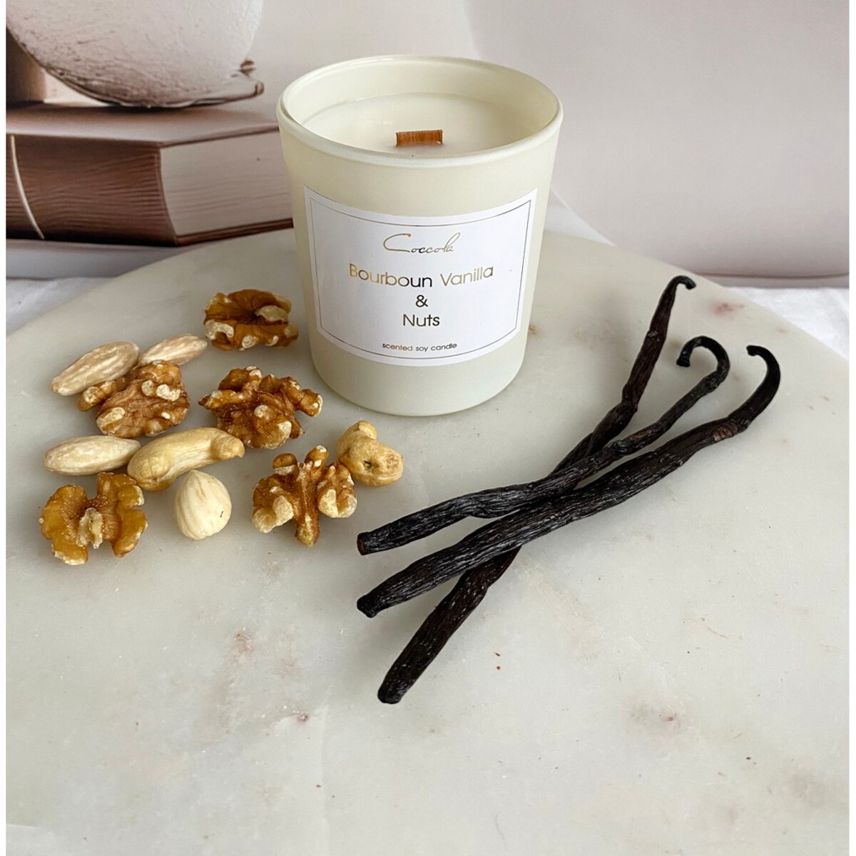 Bourbon Vanilla & Nuts- 210 gram ekologiczna naturalna świeca sojowa