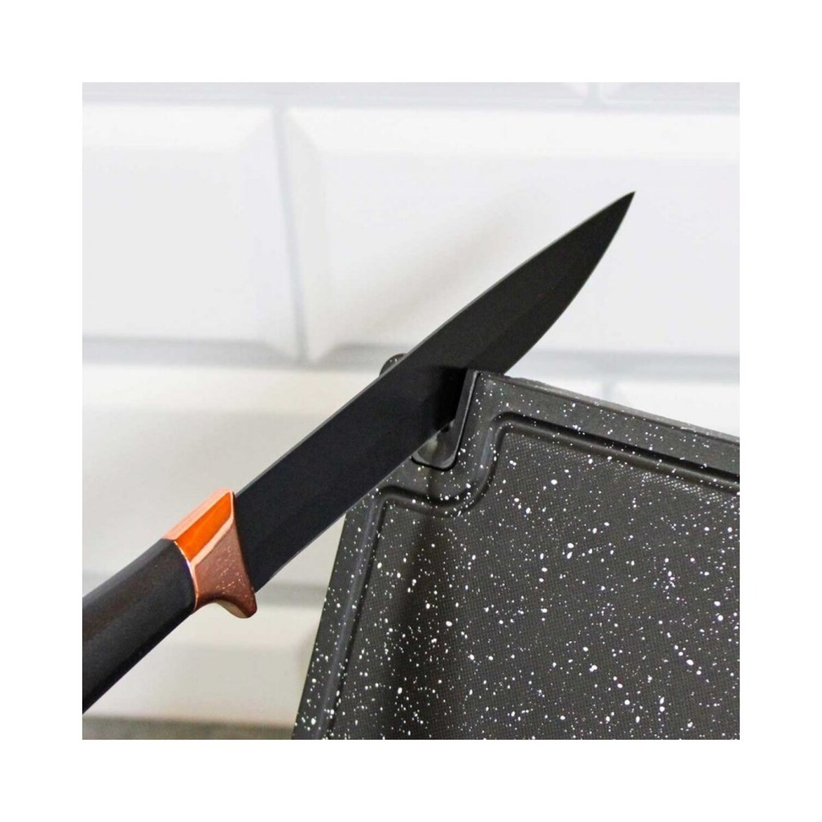 Brunbeste blok magnetyczny na noże z ostrzałką 3771