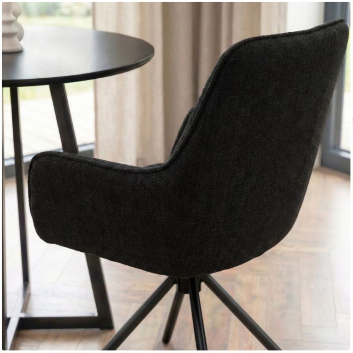 Krzesło tapicerowane nowoczesne wygodne grafitowe pikowane do jadalni salonu