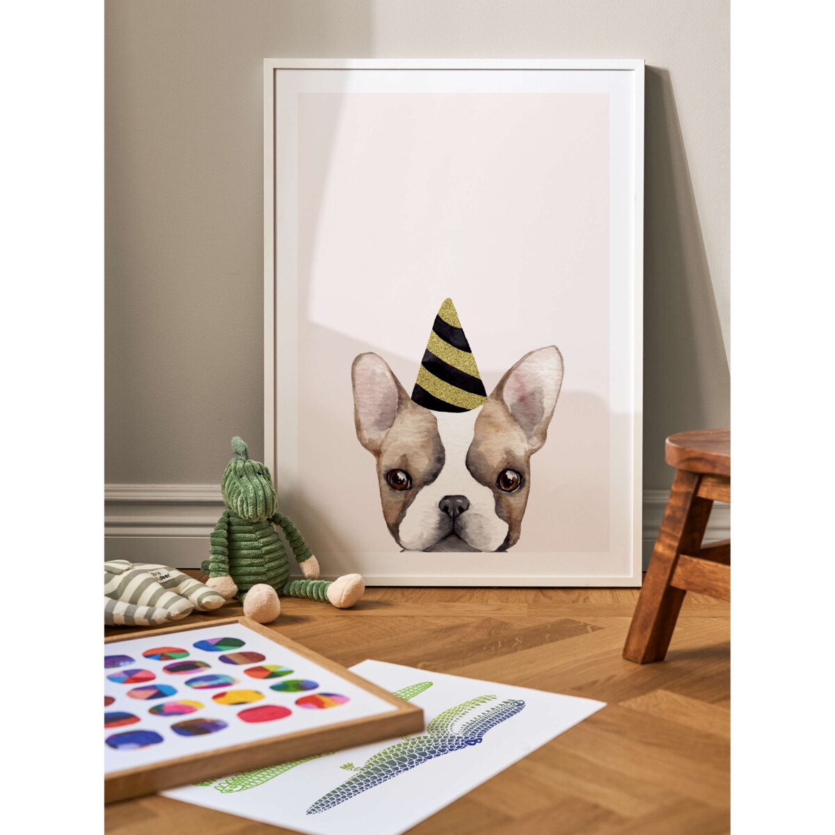Poster Story, Plakat, Obraz - Buldog Francuski w Urodzinowej Czapce, wymiary 60 x 84 cm