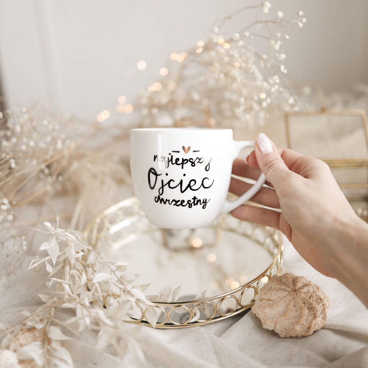 Biały kubek porcelanowy 300 ml - Złote serce i napis najlepszy ojciec chrzestny na chrzest dla ojca chrzestnego