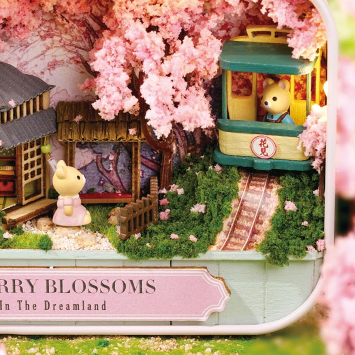 Miniaturowy domek - Kwitnące wiśnie