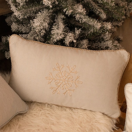 Beżowa poduszka zimowa Snowflake X