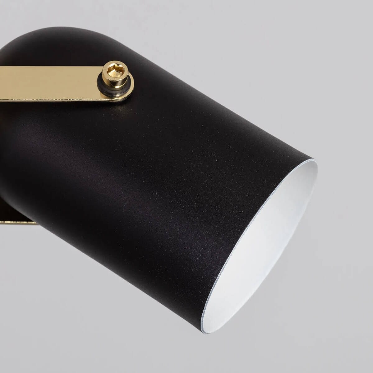 Potrójna lampa podłogowa Retro ABR-RRC-C-3XE14 Abruzzo metal czarny