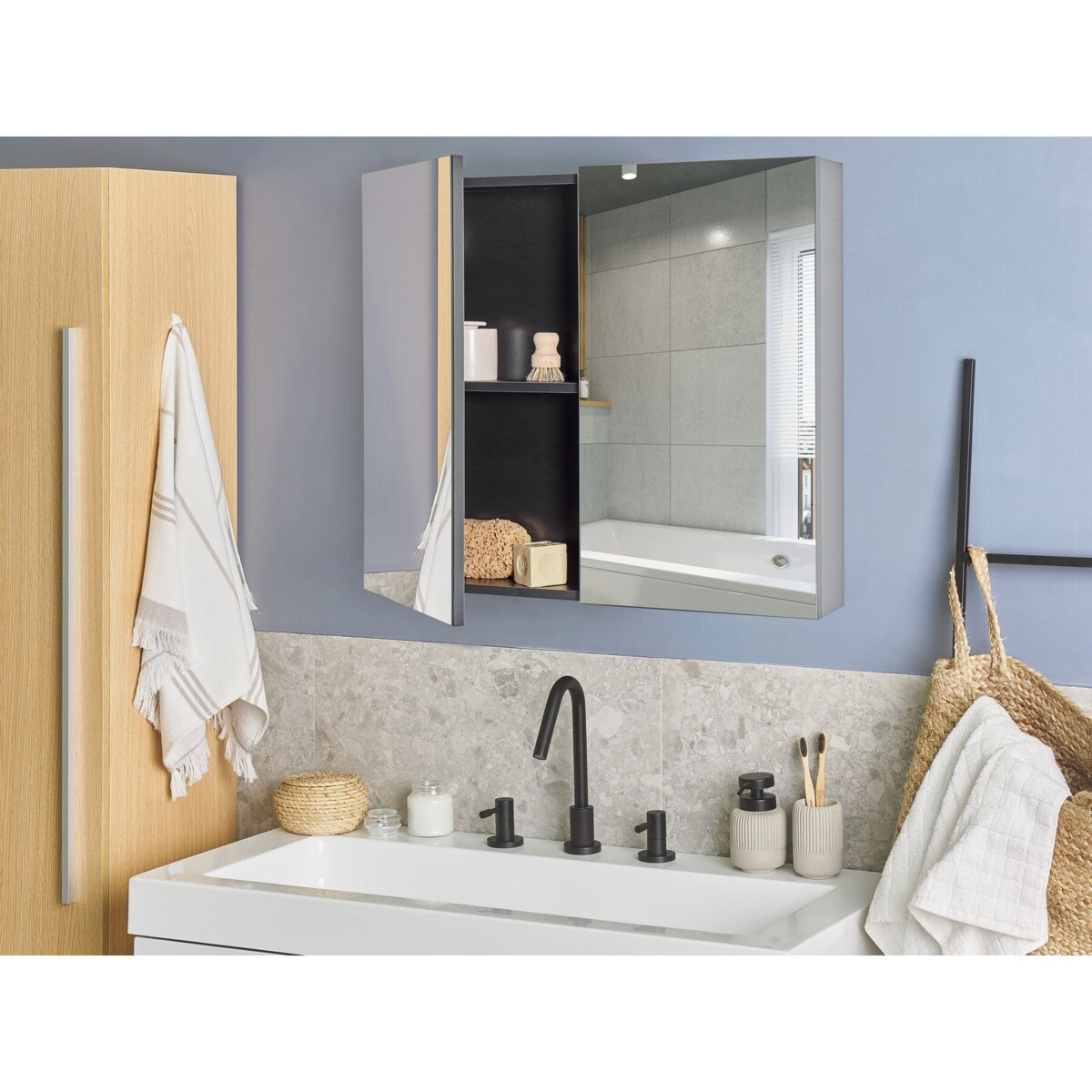 Szafka łazienkowa wisząca z lustrem 80 x 70 cm czarna NAVARRA