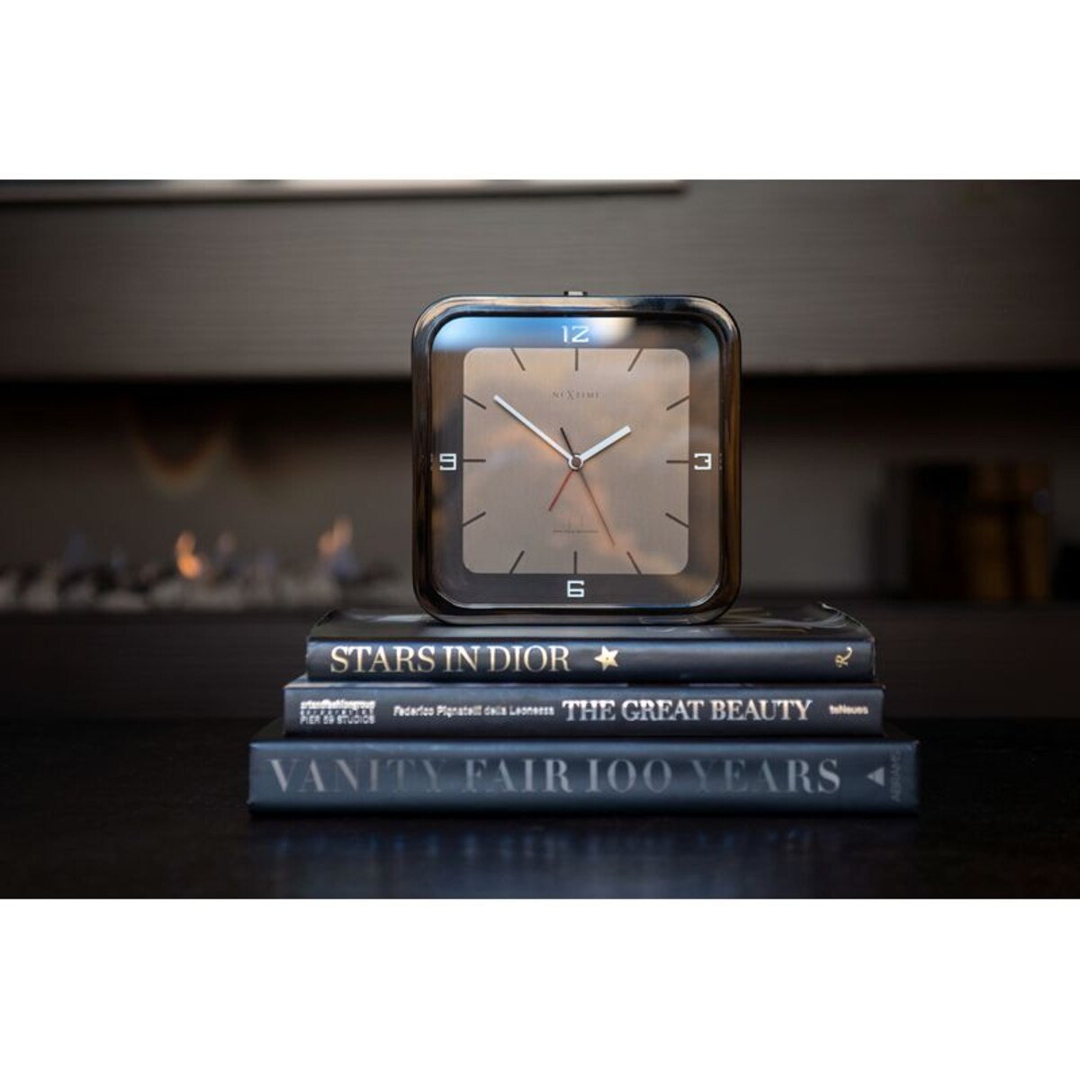 Zegar NeXtime 5221 ZW 'Square alarm'