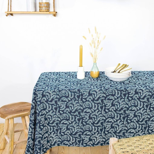 Obrus na stół prostokątny, 240 x 140 cm, w roślinny wzór