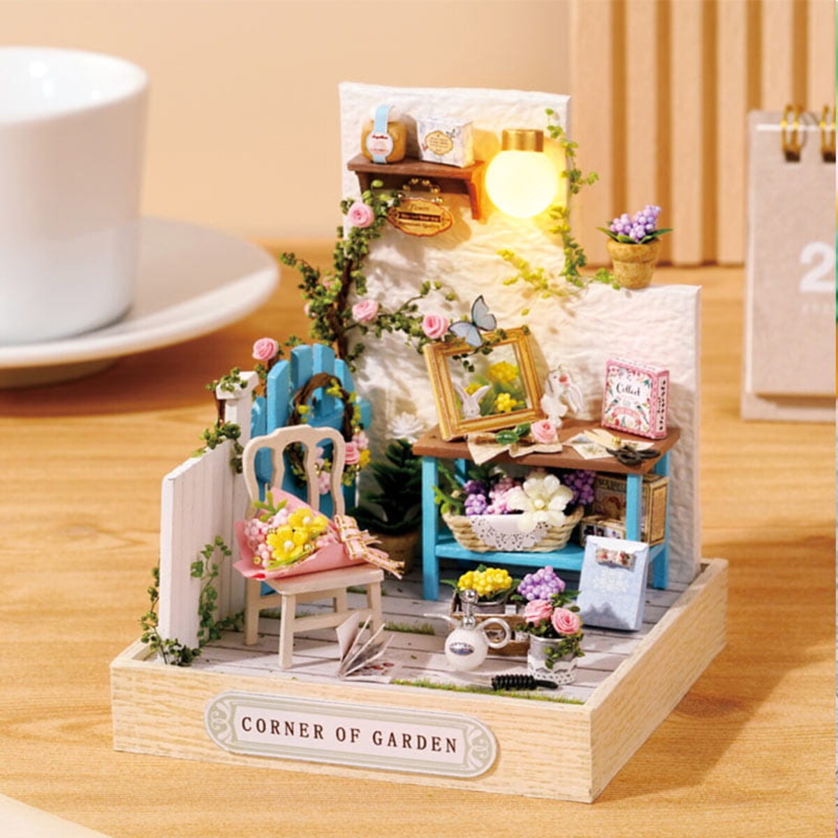 Miniaturowy domek - Tajemniczy ogród