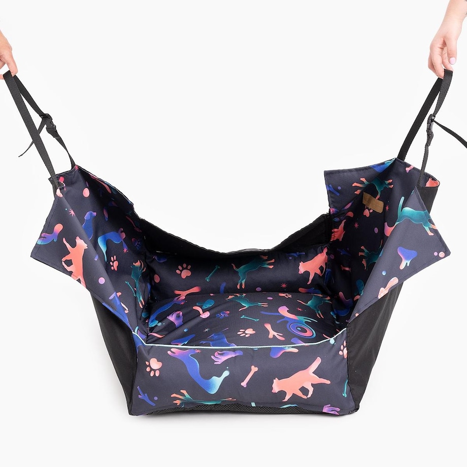 Fotelik do samochodu "Psychodelia"