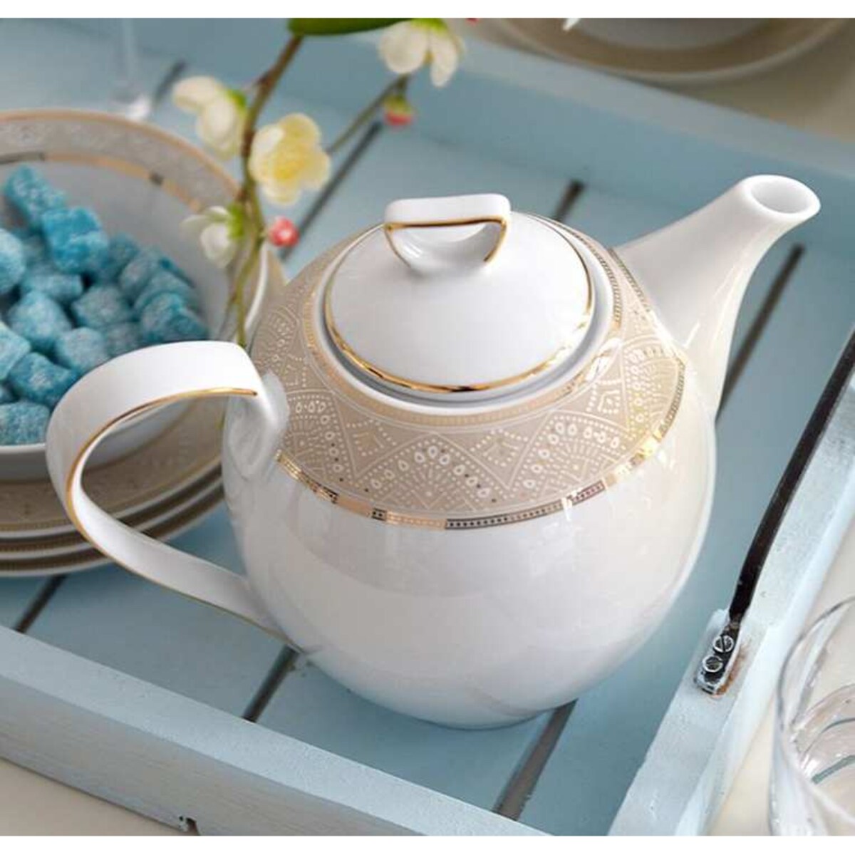 Garnitur do kawy dla 12 osób 40 el. Yvonne Lea Złota G620