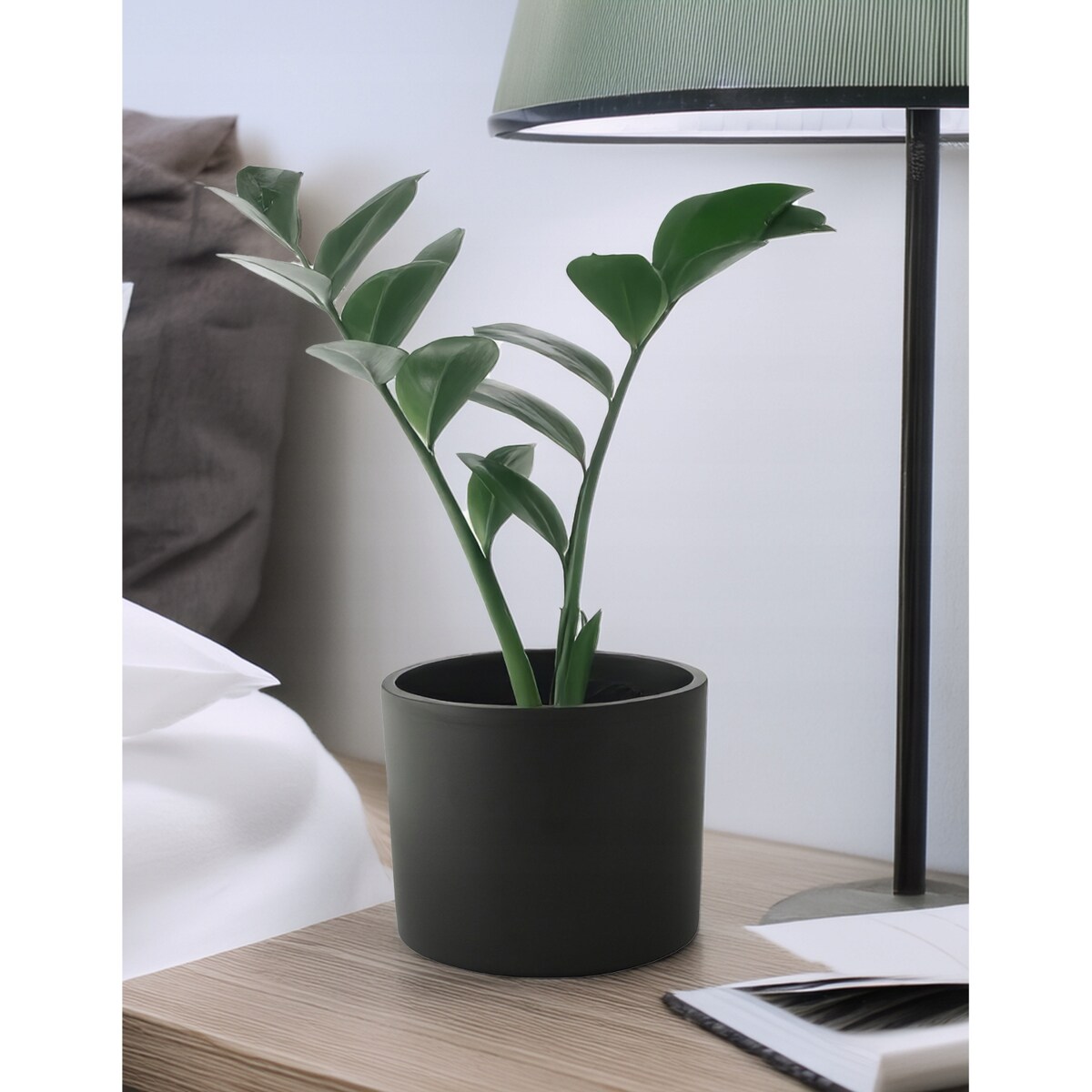 OSŁONKA NA DONICZKĘ CERAMICZNA DUŻA 17cm czarna matowa na balkon do palmy