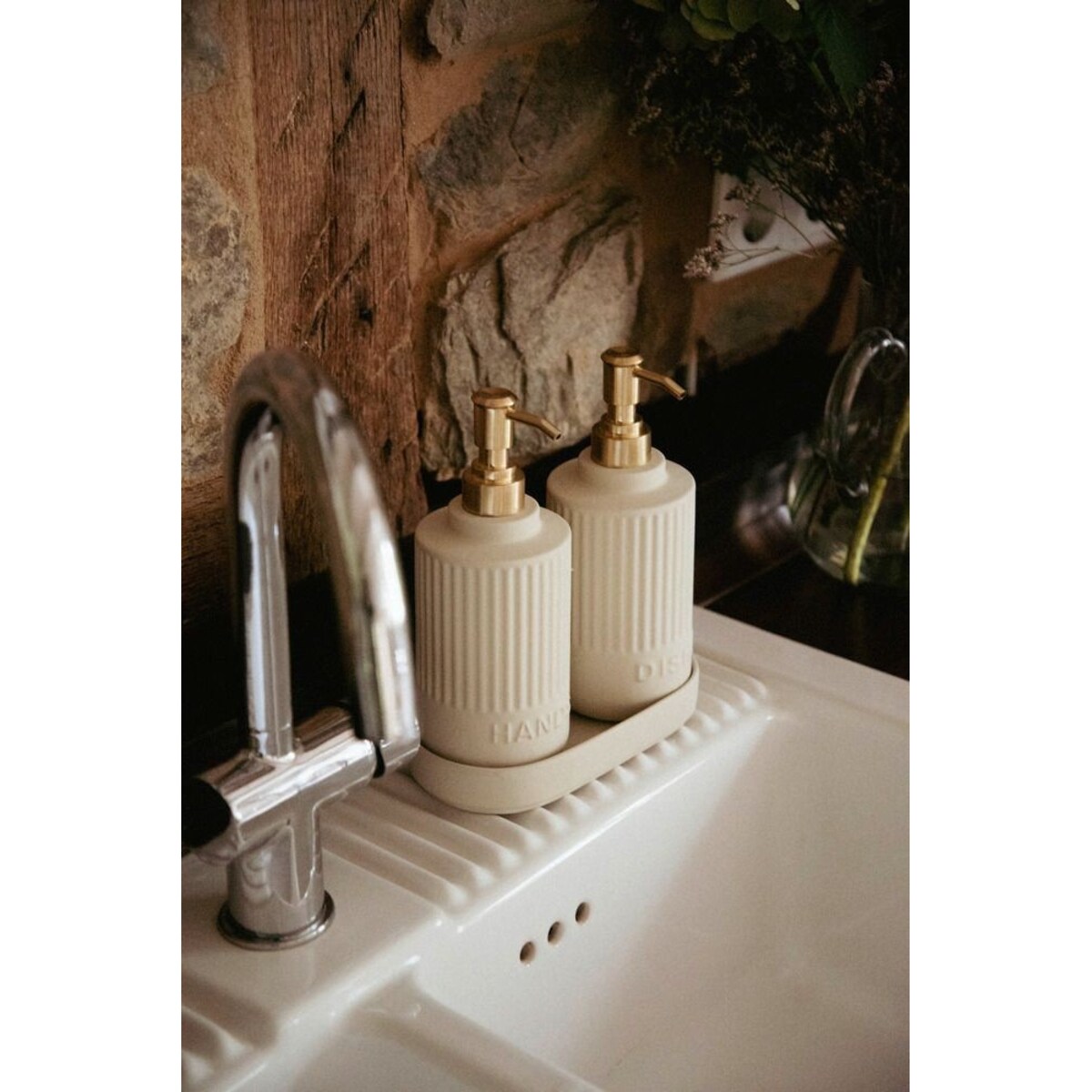 Komplet 2 dozowników 550 ml z podstawką