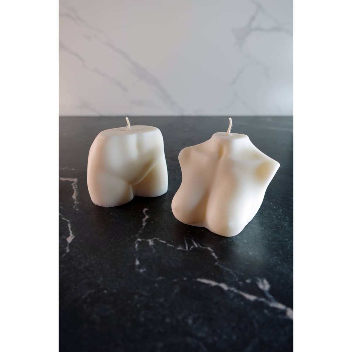 Świeca sojowa pośladki Body Part Bottom, 110 g, INSPIRA