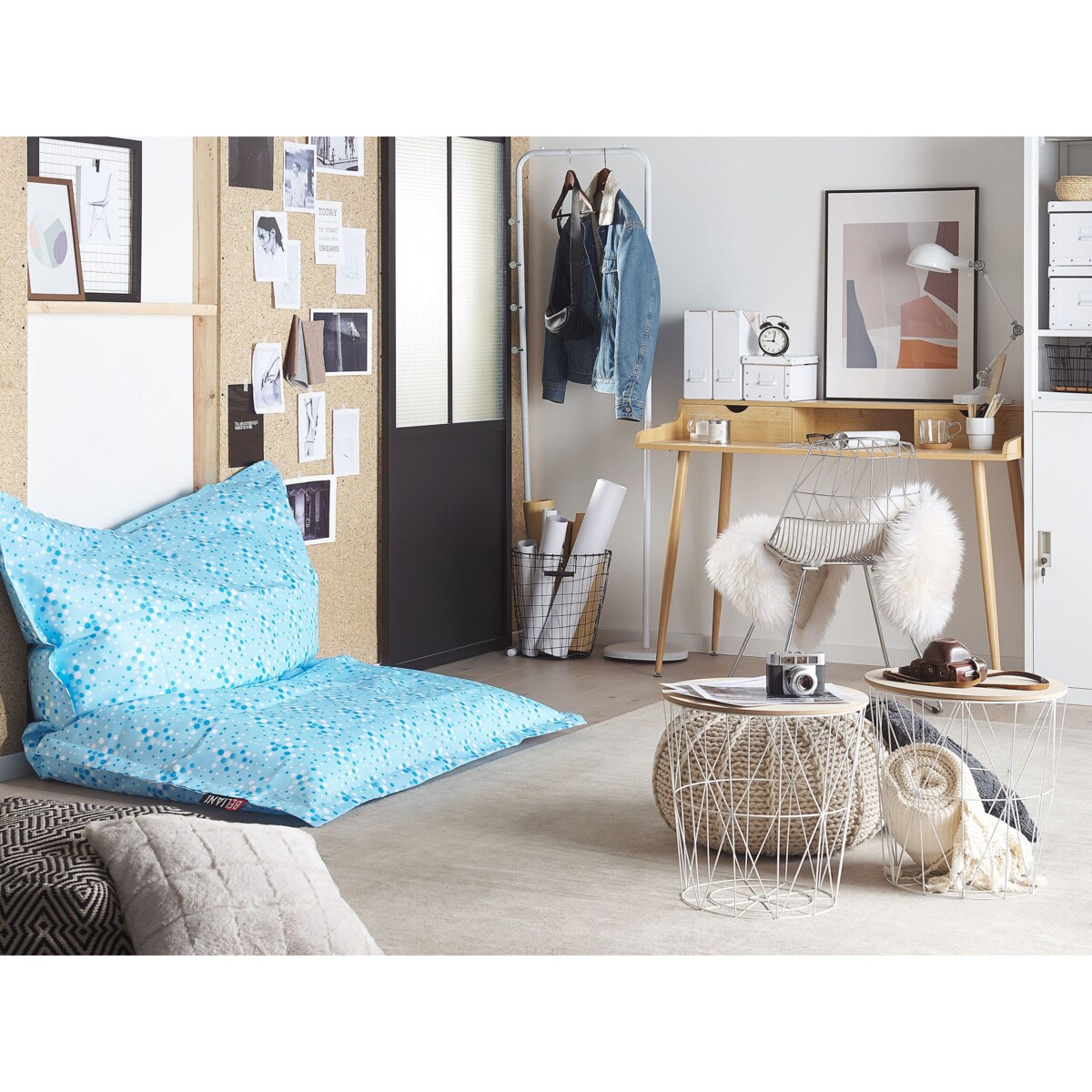 Pufa worek w kropki 140 x 180 cm błękitny