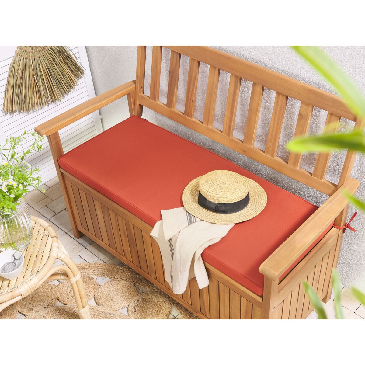 Ławka ogrodowa drewniana 120 cm czerwona poduszka SOVANA