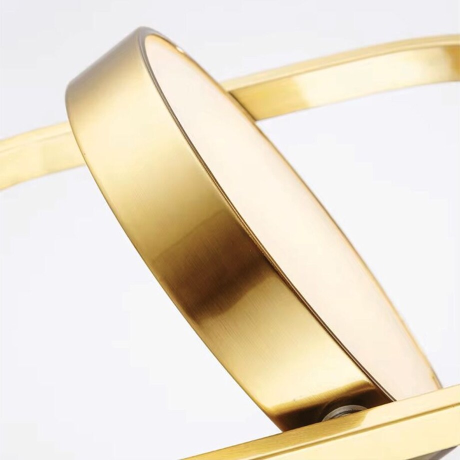 Lampa sufitowa wisząca złota LED regulowana APP1555-CP