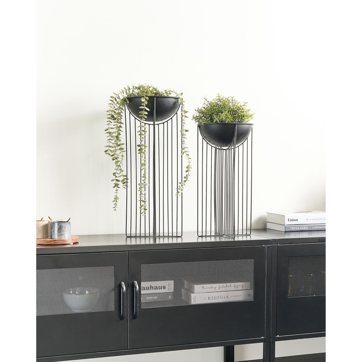 Zestaw 2 doniczek na stojaku metalowe czarny FICARIA