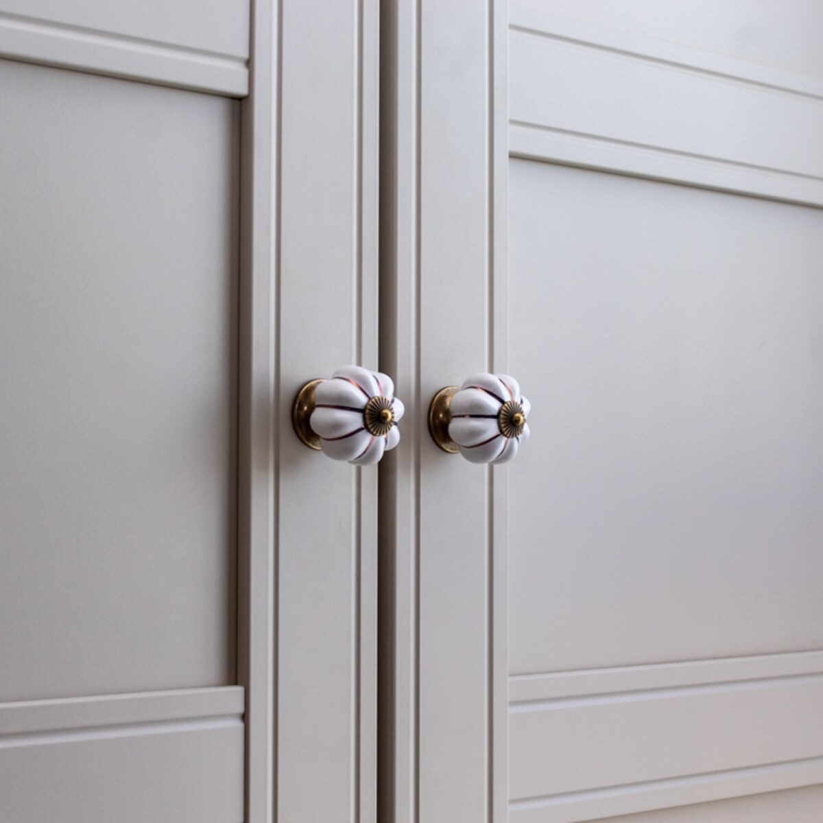 Gałka meblowa retro cermiczna uchwyt do mebli klasyczny złoty porcelanowy