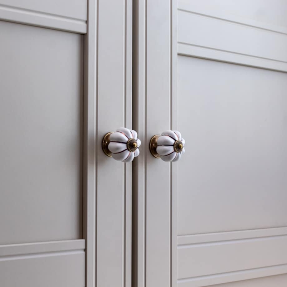 Gałka meblowa retro cermiczna uchwyt do mebli klasyczny złoty porcelanowy