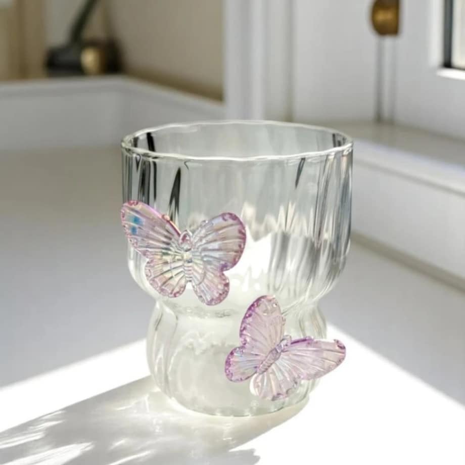 Szklanka ryflowana, z falowanymi ściankami, MOTYLKI fiolet 260 ml 1szt SZK162