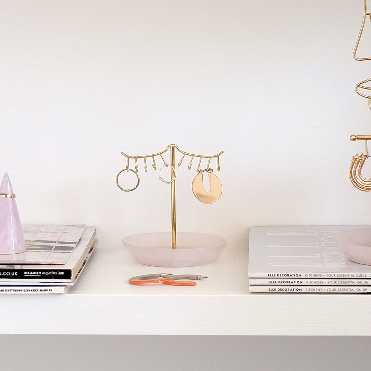 Stojak na biżuterię Eyelash