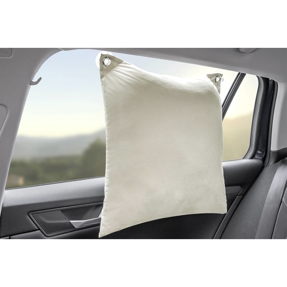 Poduszka podróżna z przyssawkami do przyklejenia na szybę, 40 x 40 cm