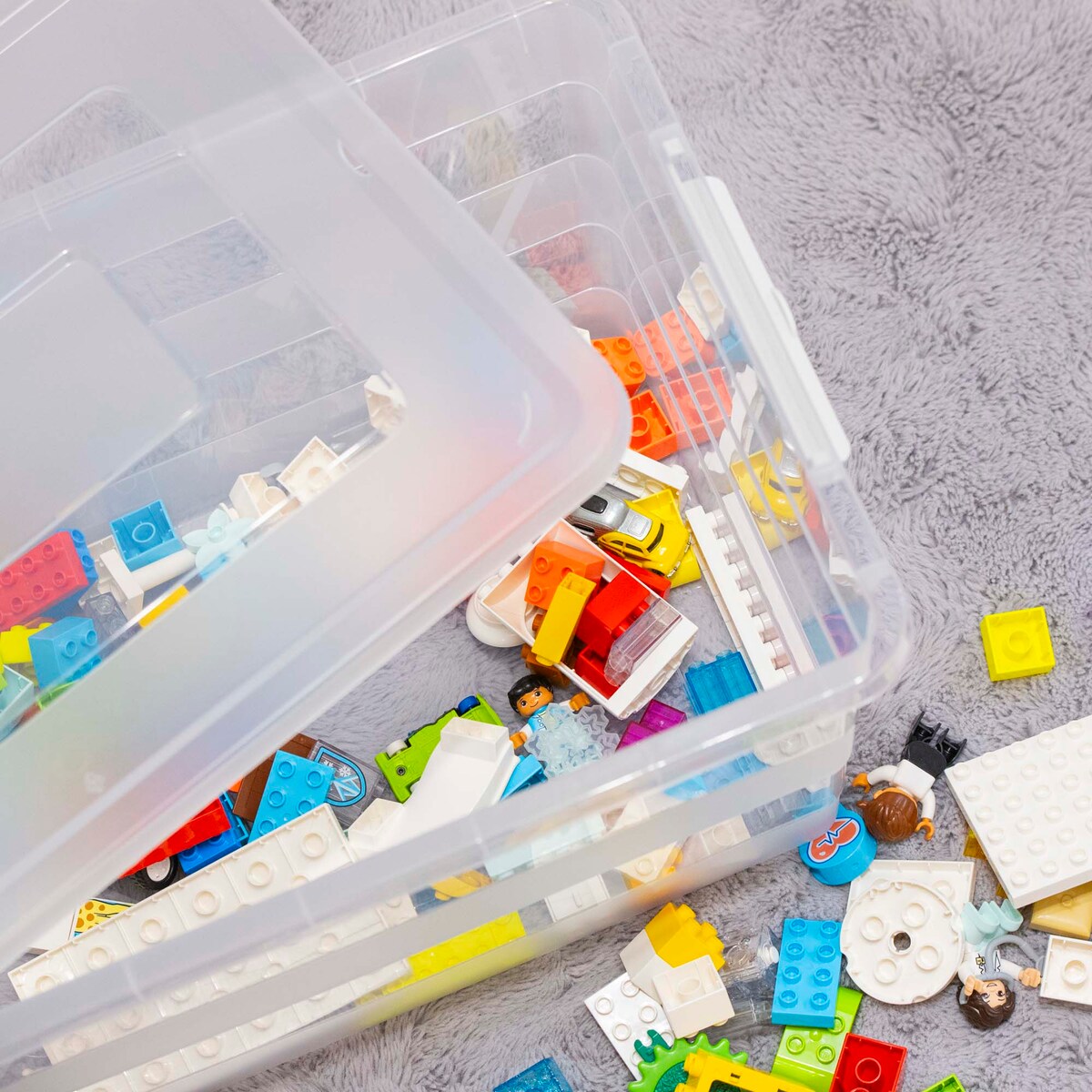 Pojemnik Plastikowy Pudełko Plastikowe Z Pokrywką Na Kółkach Pudło Box 40L