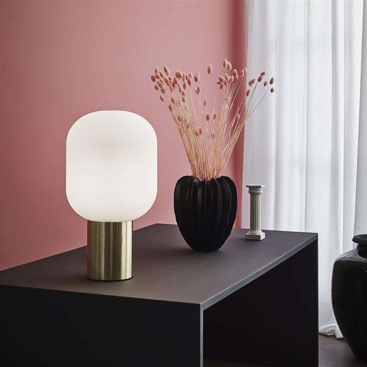 Modernistyczna LAMPA stołowa BROOKLYN 107868 Markslojd stojąca LAMPKA biurkowa tuba mosiądz biała