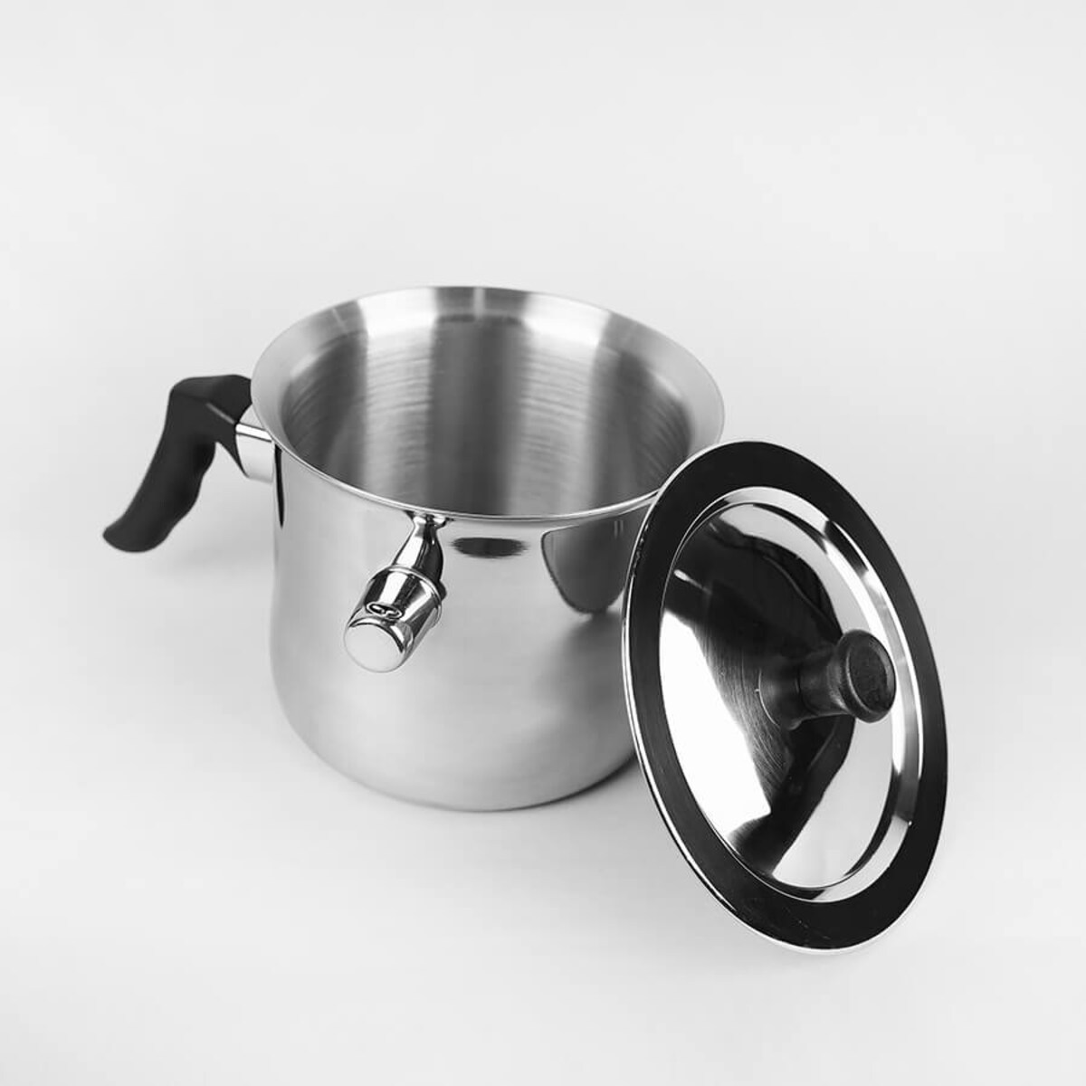 Garnek do gotowania mleka 1.5L MAESTRO