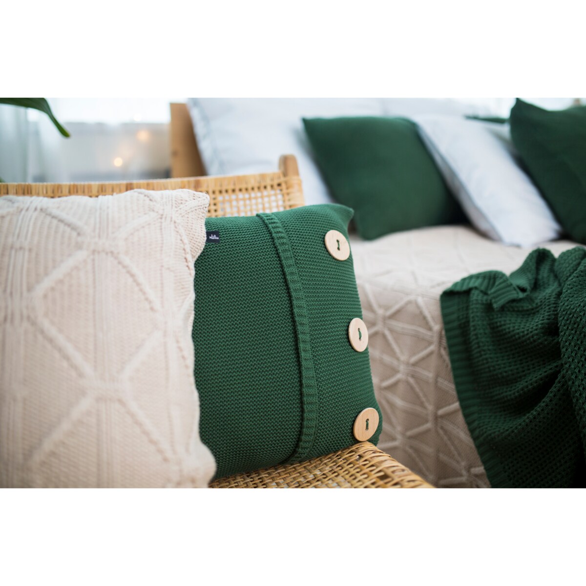Poszewka klasyczna z guzikami zielona, 40 x 60 cm, La Manta