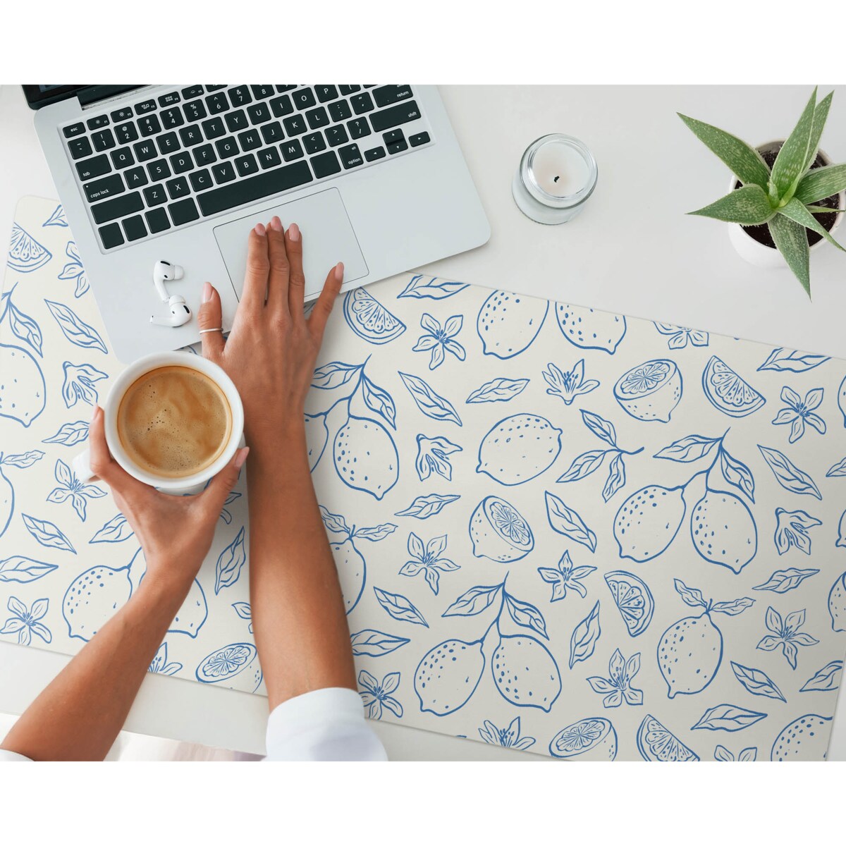 Niebieska mata na biurko Cytrynowy wzór retro, 100x50 cm