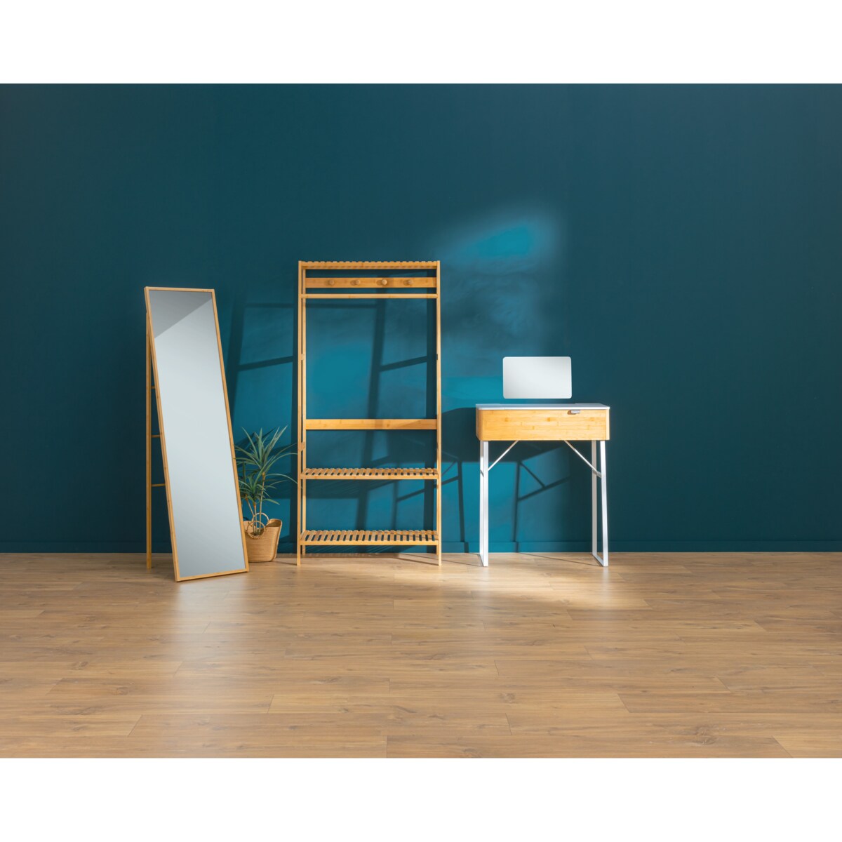 Duże lustro stojące w bambusowej ramie, 41 x 160 cm