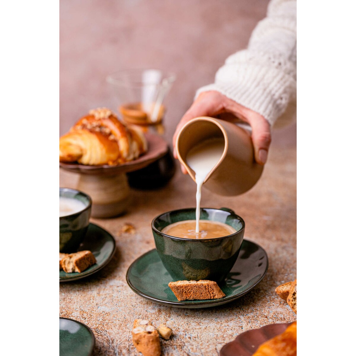 Serwis kawowy Uminami zielony na 8 osób 16 szt. Nowoczesny Do zmywarki Komplet filiżanka i spodek