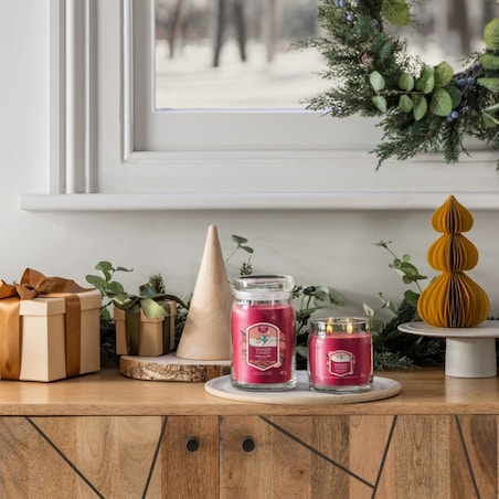 YC SIGNATURE – Świeca średnia SANTA ON SKIS