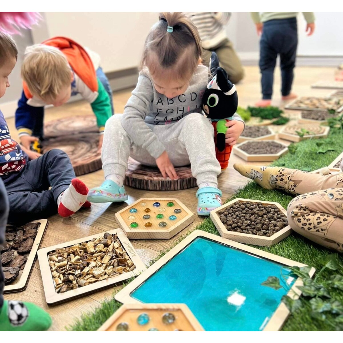 Zestaw 9 dysków sensorycznych drewnianych MORSKIE HISTORIE