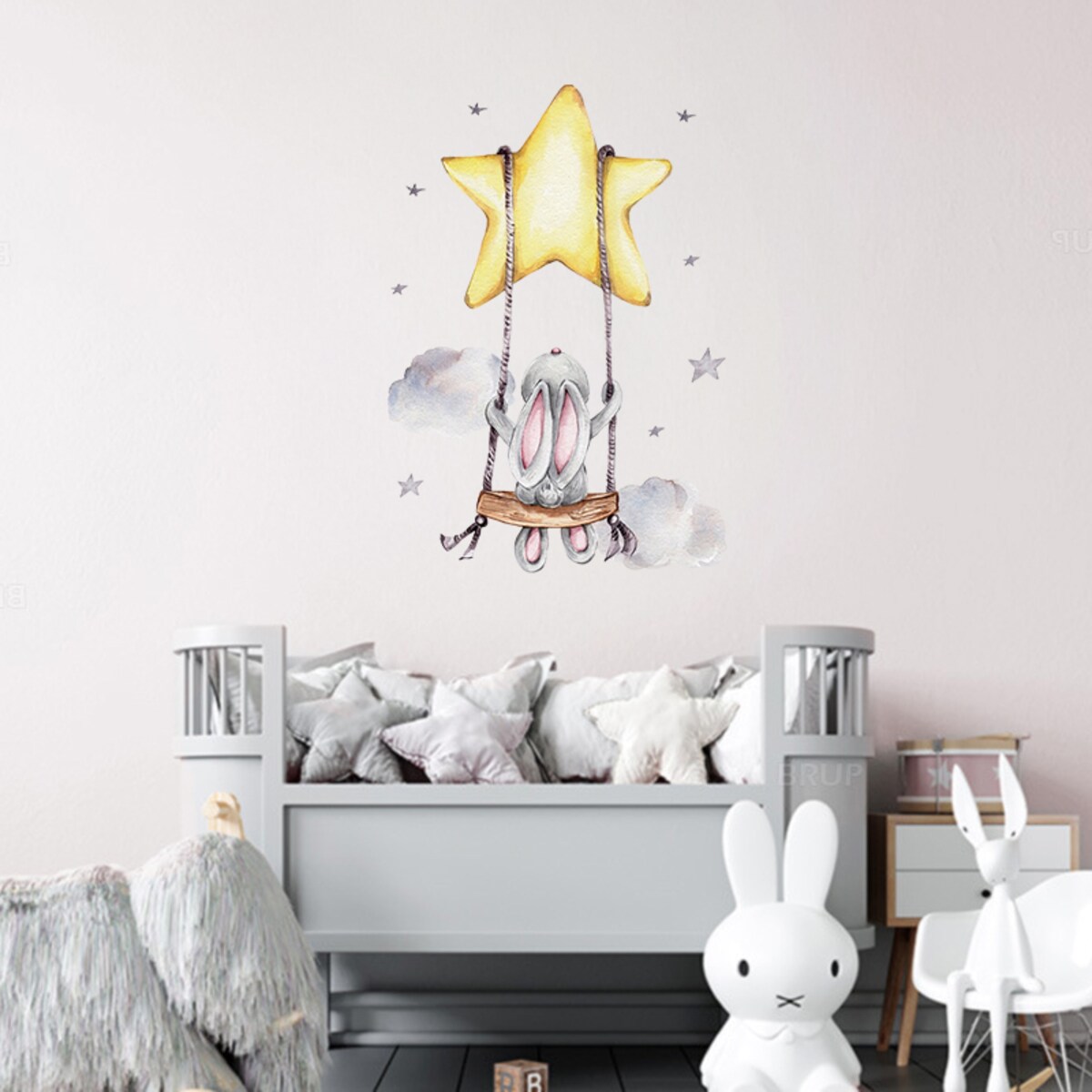 naklejki na ścianę do pokoju dziecka, sipo, zajączek na huśtawce